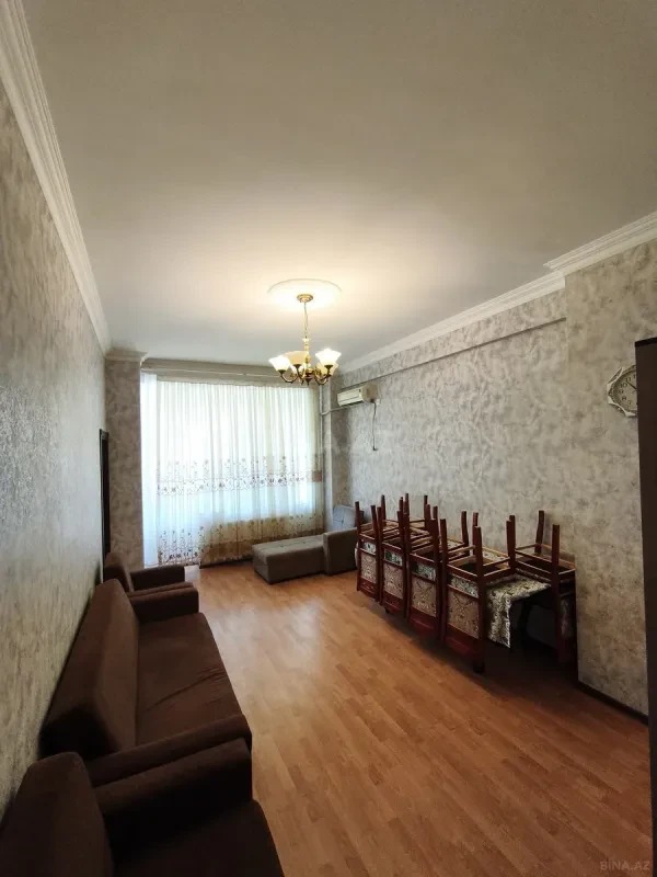 Kirayə verilir 2 otaqlı mənzil 65 m²