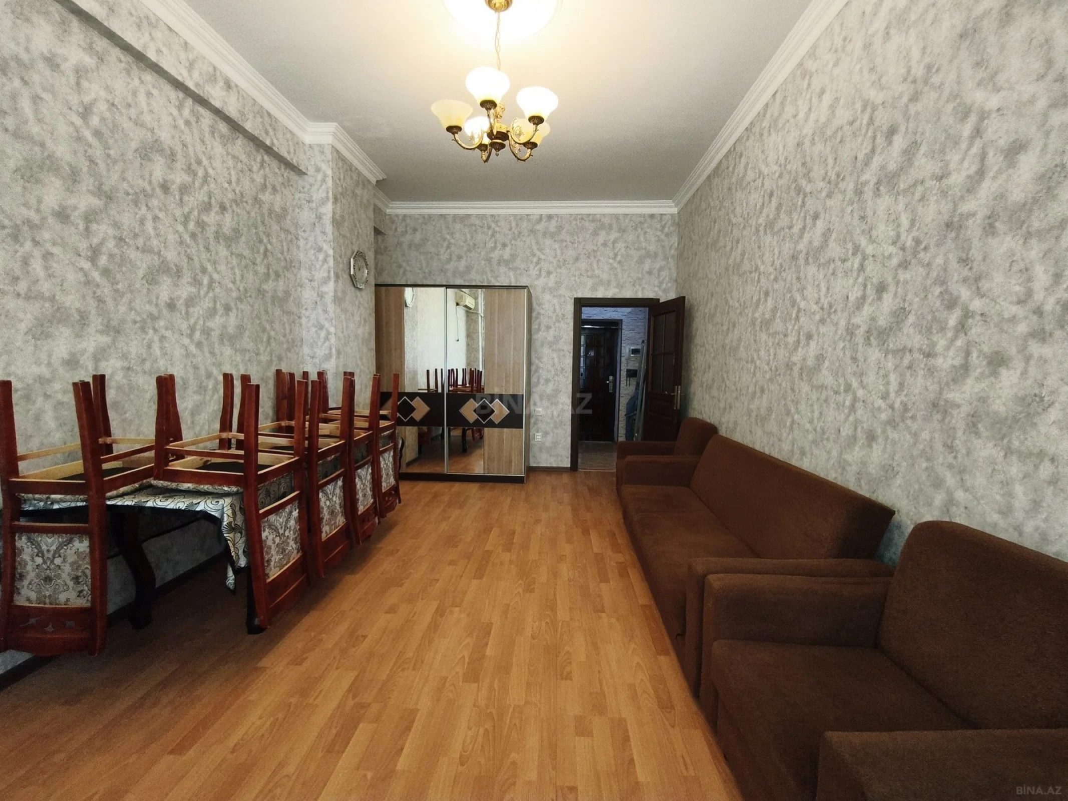 Kirayə verilir 2 otaqlı mənzil 65 m²