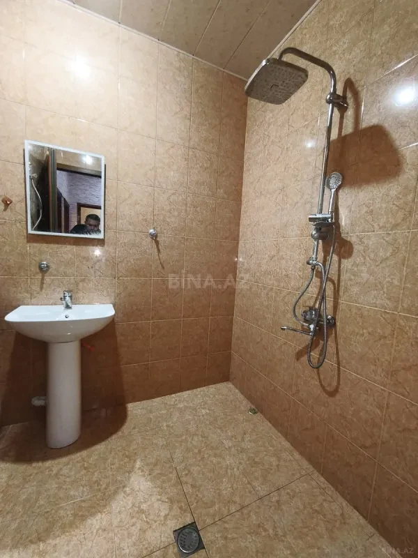Kirayə verilir 2 otaqlı mənzil 65 m²