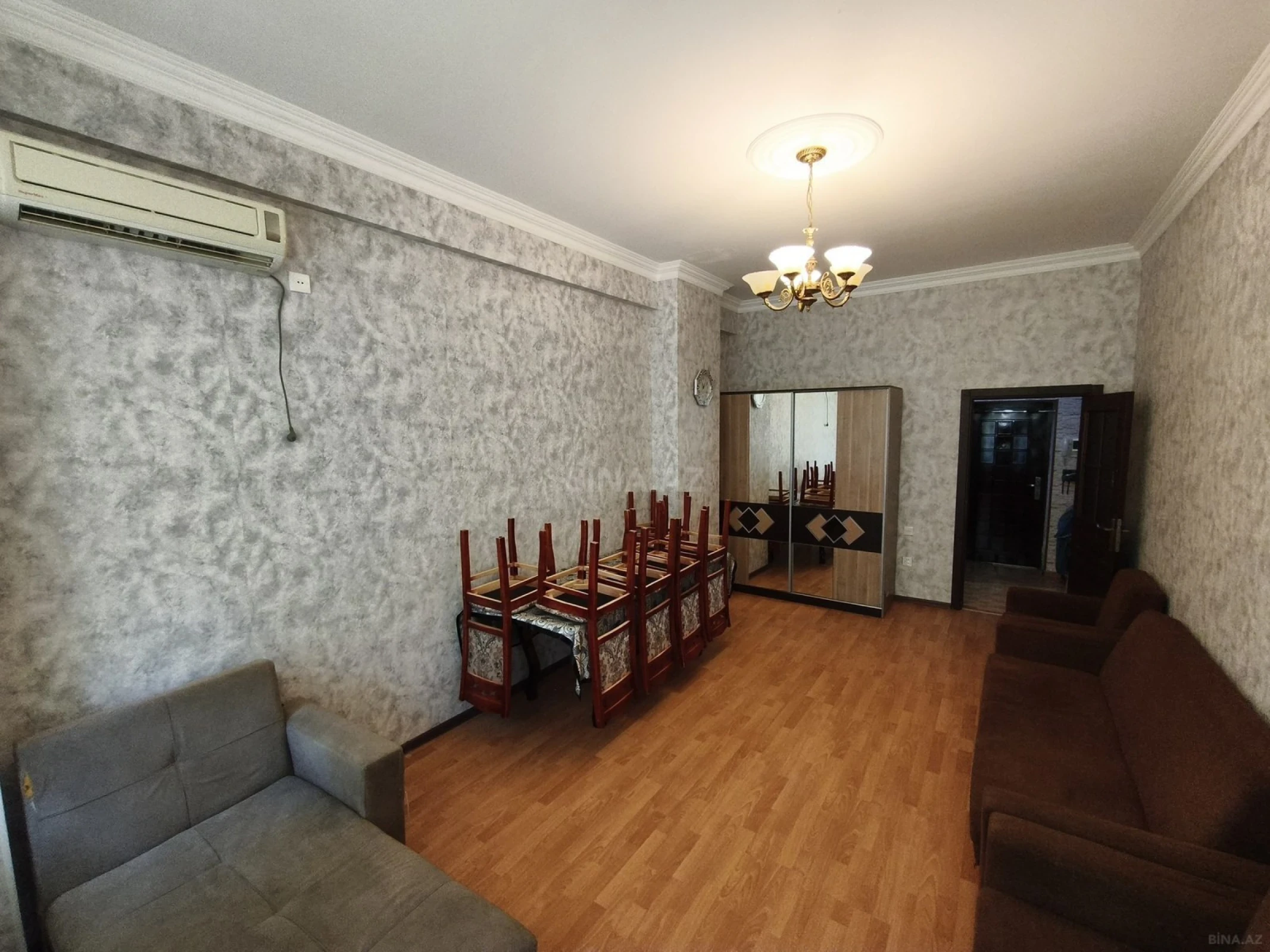 Kirayə verilir 2 otaqlı mənzil 65 m²