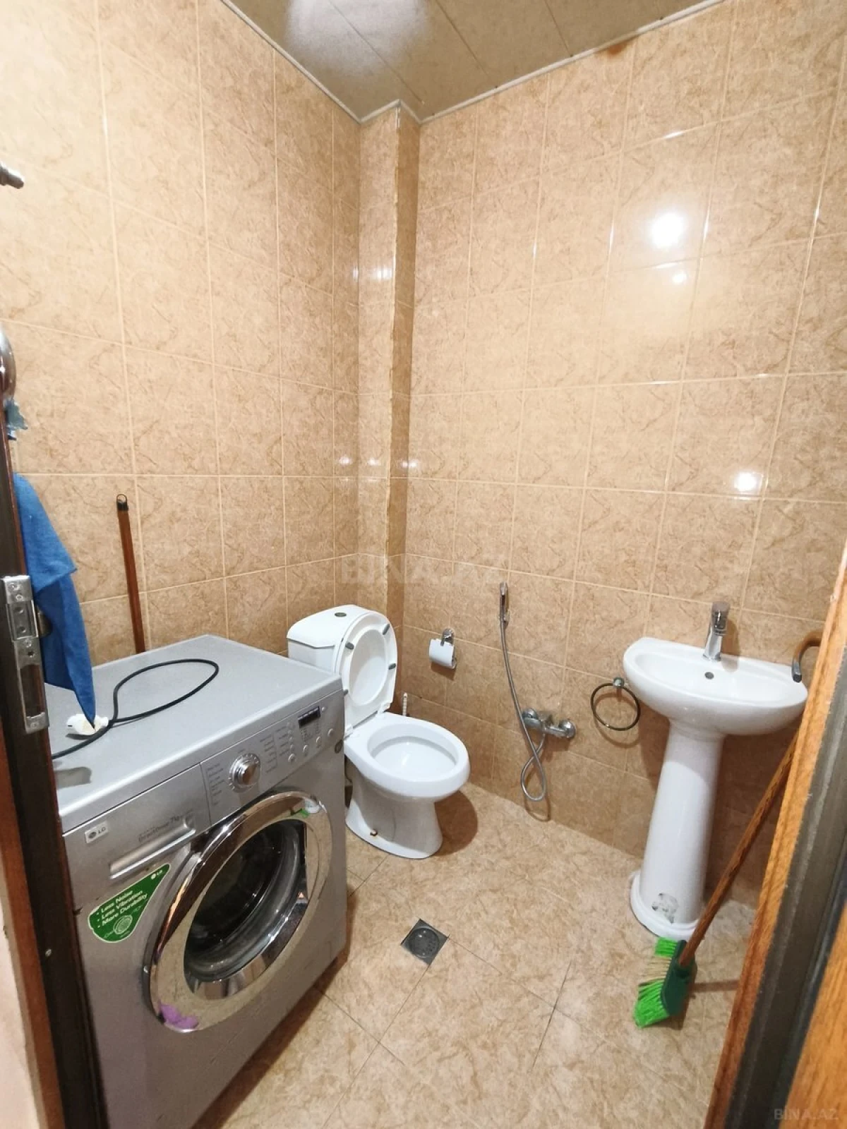 Kirayə verilir 2 otaqlı mənzil 65 m²