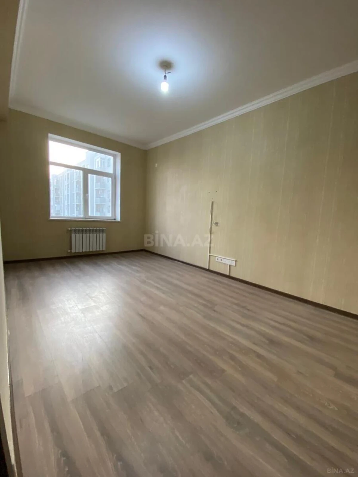 Satılır 3 otaqlı mənzil 77 m²