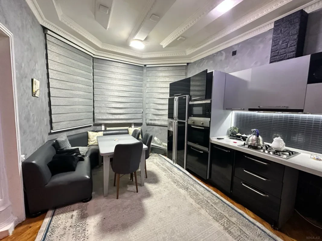 Kirayə verilir 5 otaqlı həyət evi 300 m²