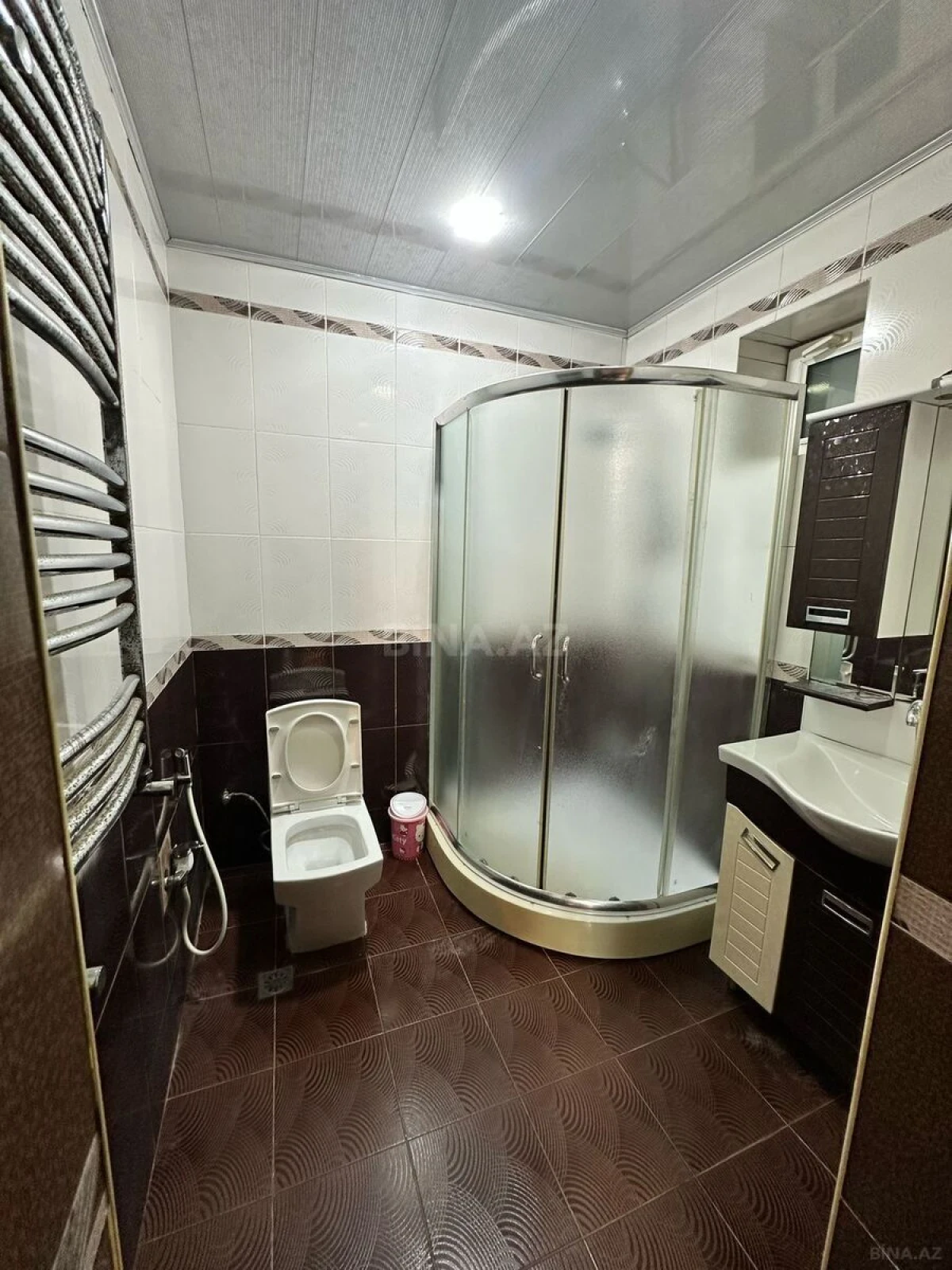 Kirayə verilir 5 otaqlı həyət evi 300 m²