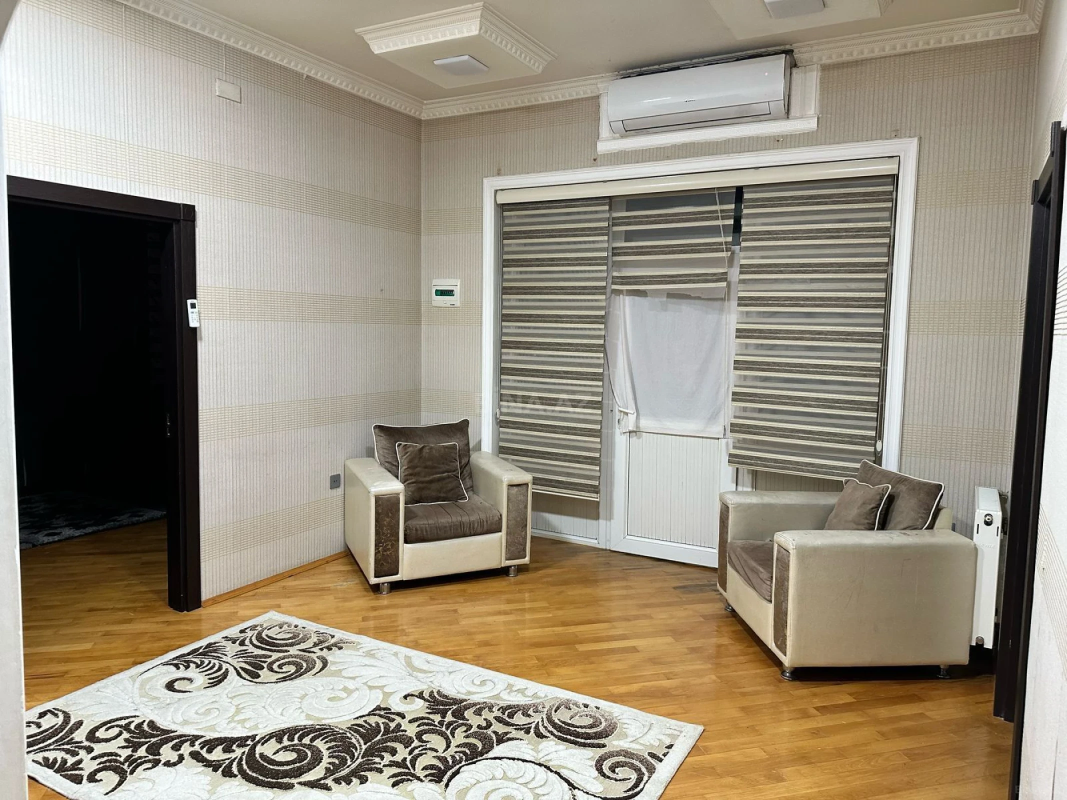 Kirayə verilir 5 otaqlı həyət evi 300 m²