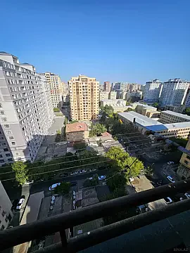 Satılır 3 otaqlı mənzil 120 m² — Bakı 3 otaq 120.00 m²