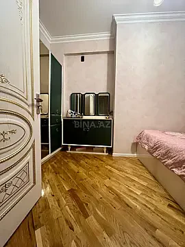 Kirayə verilir 2 otaqlı mənzil 65 m²