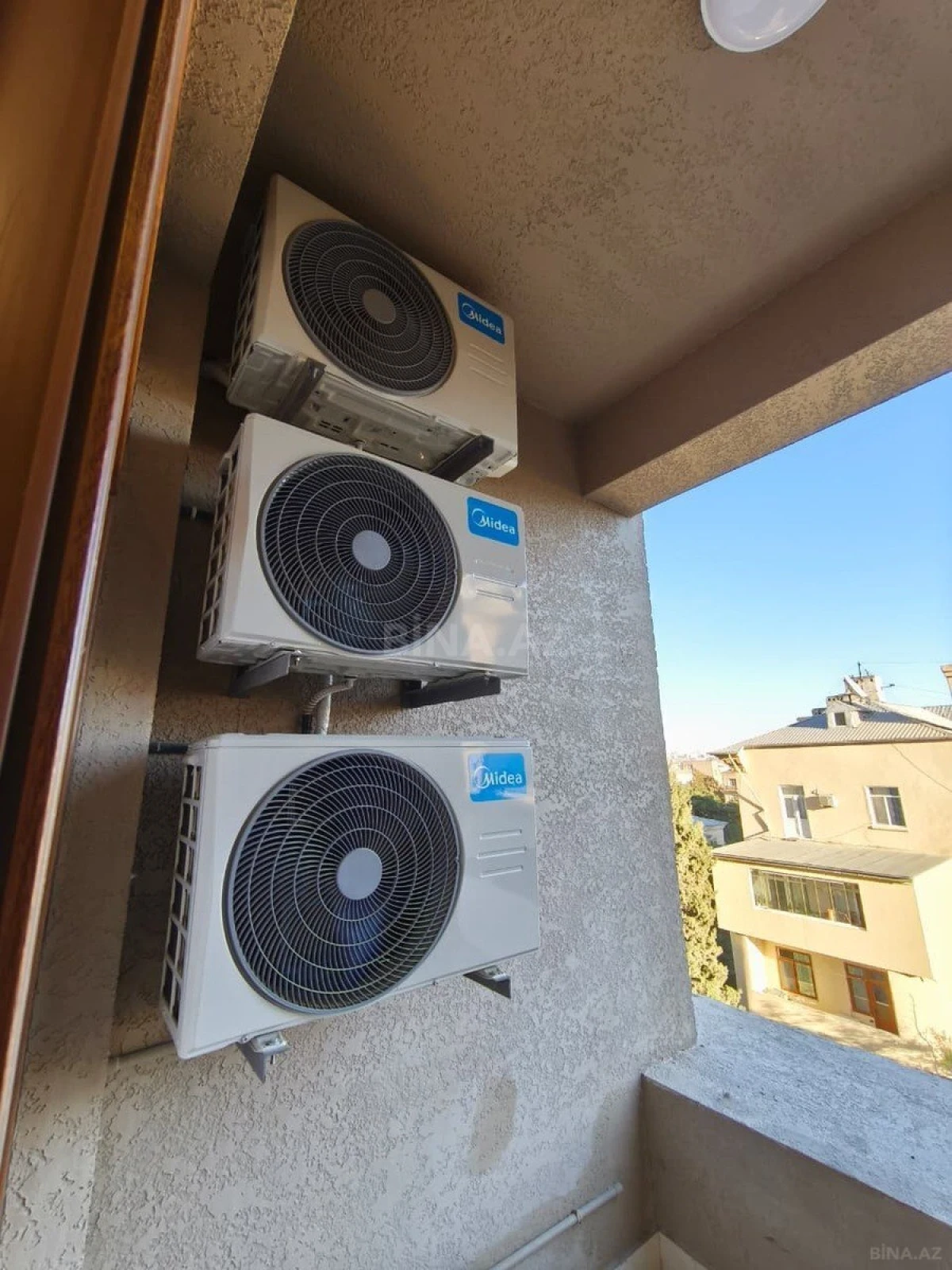 Satılır 3 otaqlı mənzil 96 m²