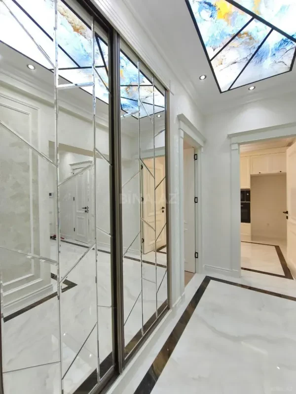Satılır 3 otaqlı mənzil 96 m²