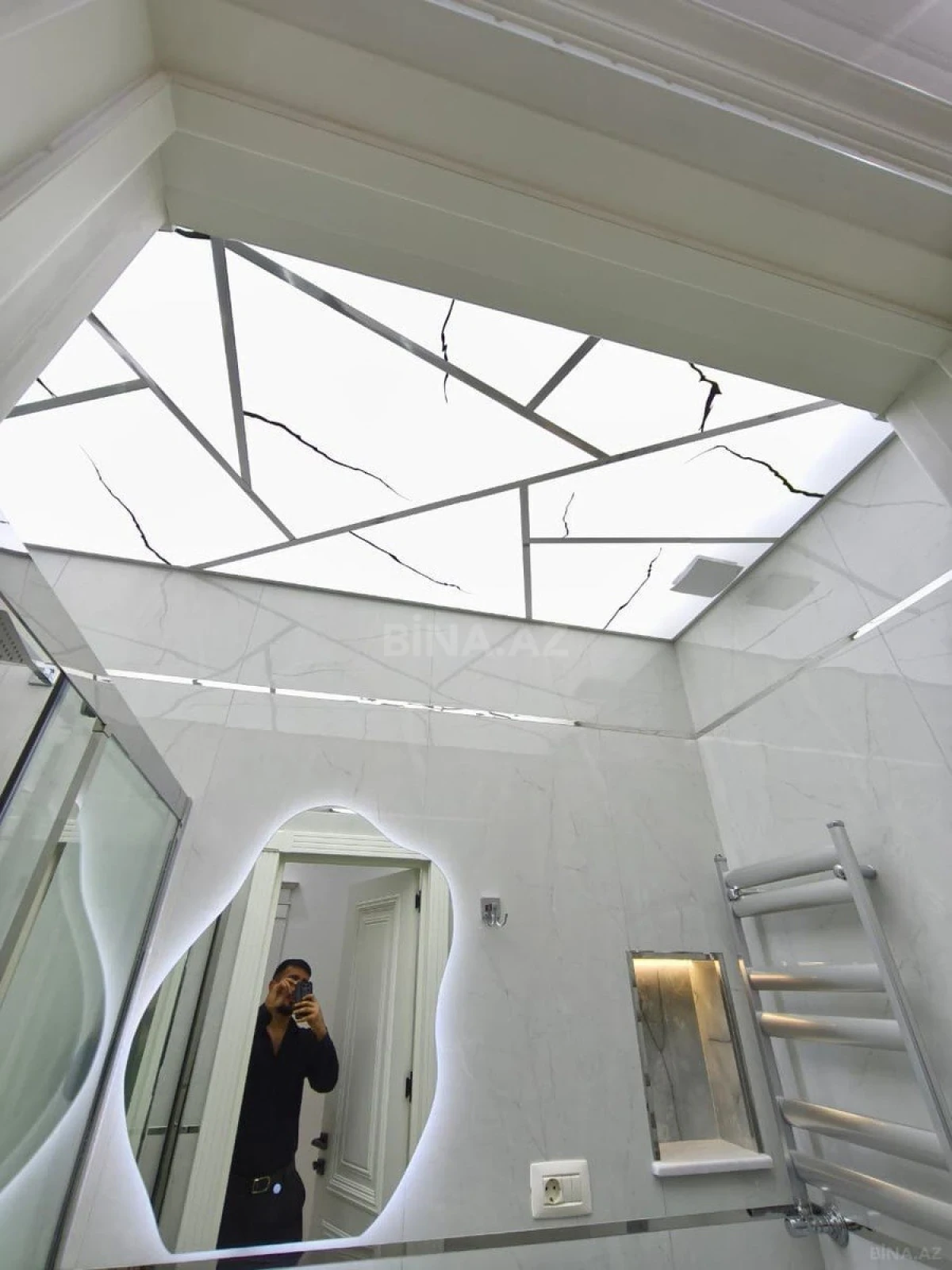 Satılır 3 otaqlı mənzil 96 m²