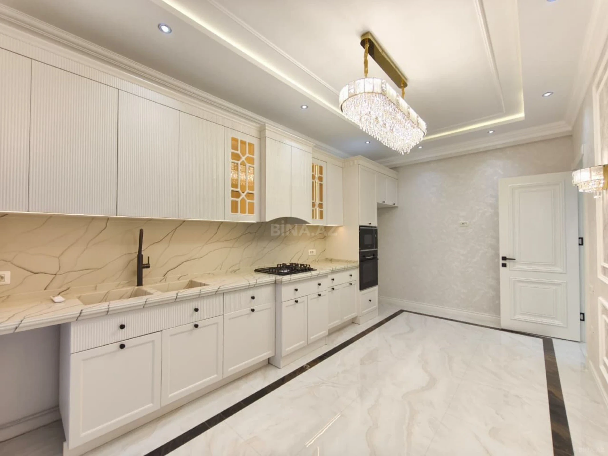 Satılır 3 otaqlı mənzil 96 m²