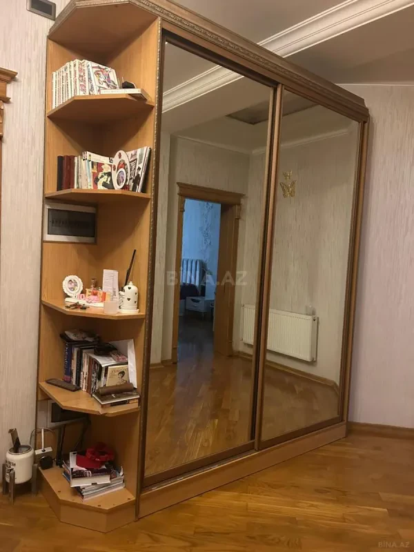 Kirayə verilir 2 otaqlı mənzil 80 m²