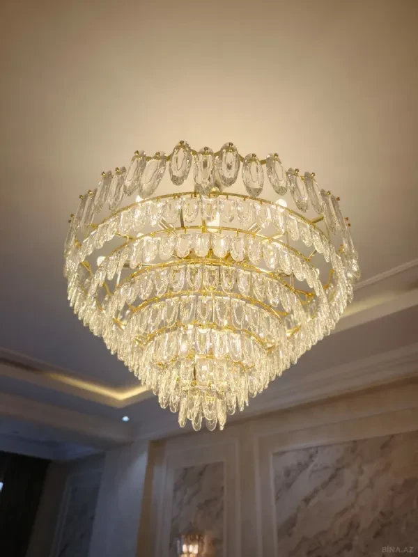 Satılır 3 otaqlı mənzil 138 m²