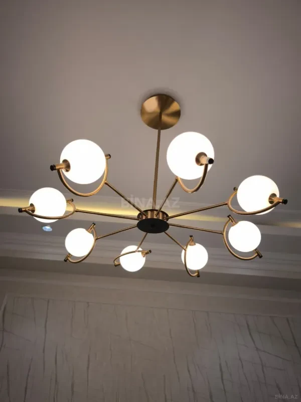 Satılır 3 otaqlı mənzil 138 m²