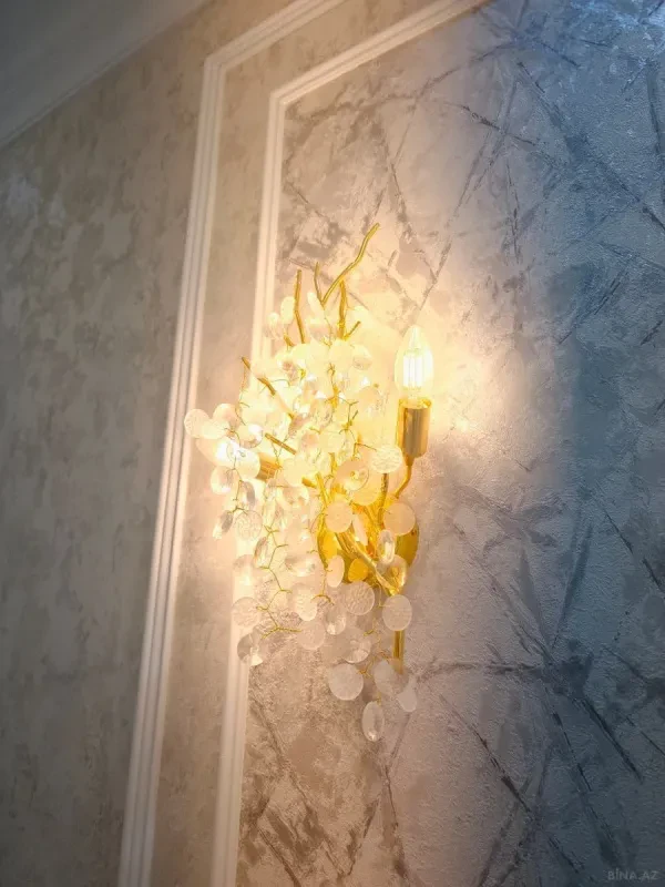 Satılır 3 otaqlı mənzil 138 m²