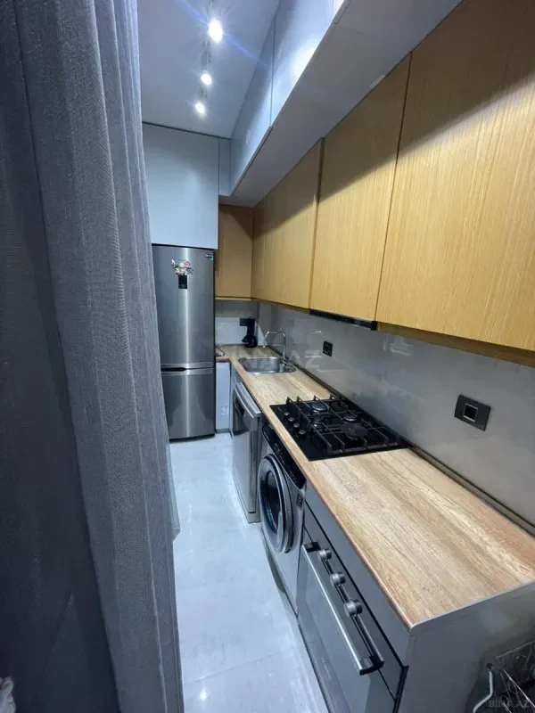 Kirayə verilir 2 otaqlı mənzil 65 m²