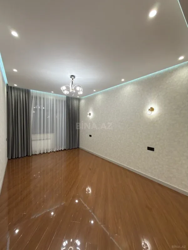 Satılır 3 otaqlı mənzil 148 m²