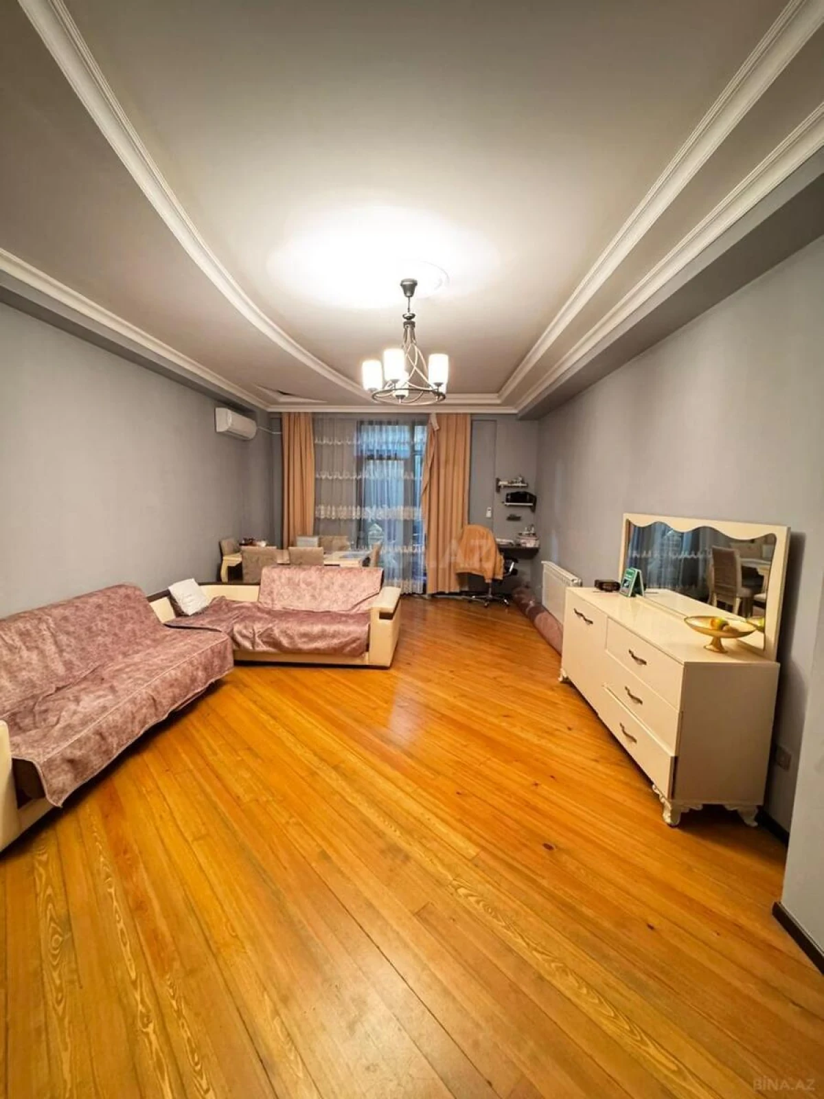 Kirayə verilir 2 otaqlı mənzil 65 m²
