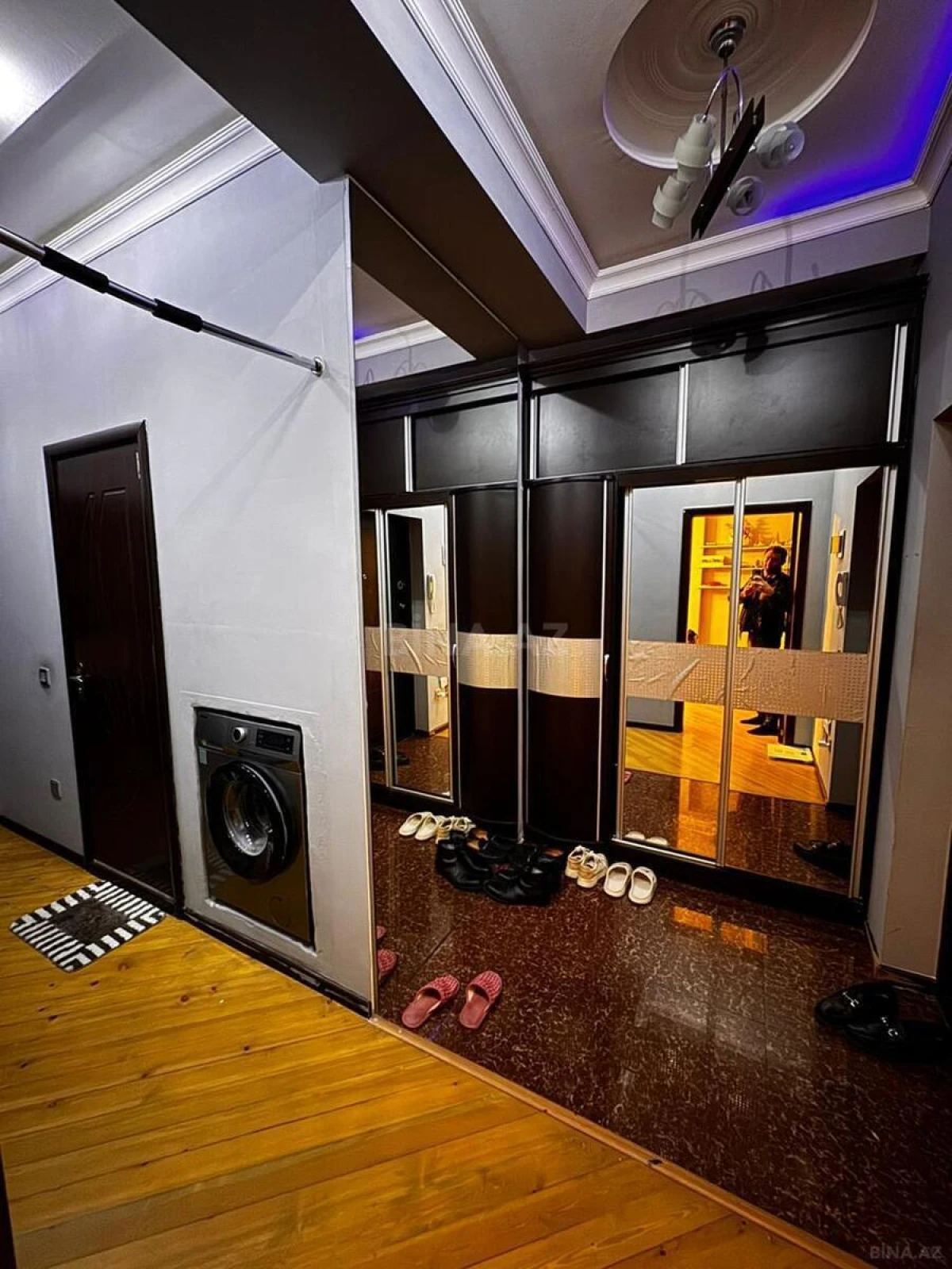 Kirayə verilir 2 otaqlı mənzil 65 m²