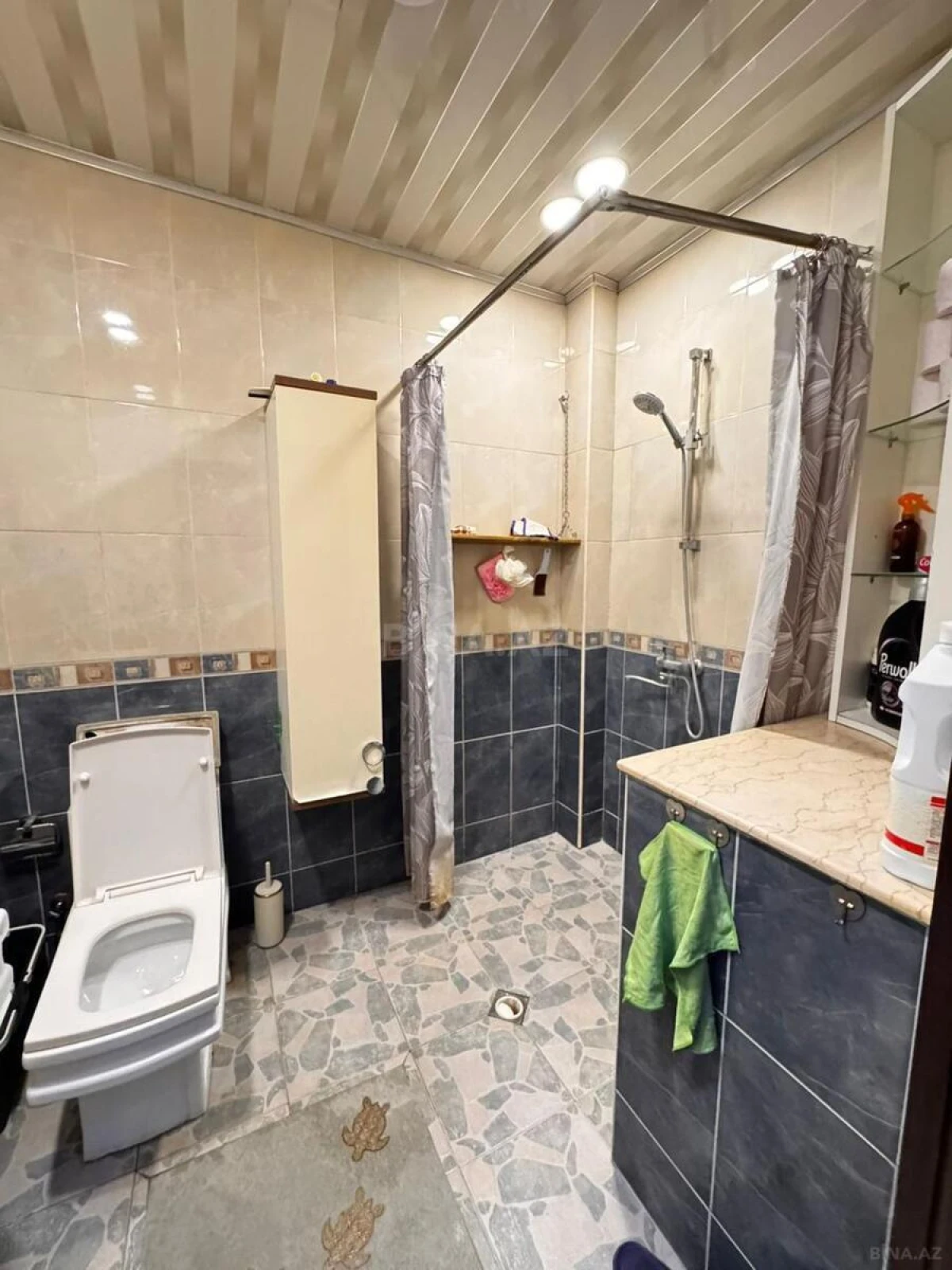 Kirayə verilir 2 otaqlı mənzil 65 m²