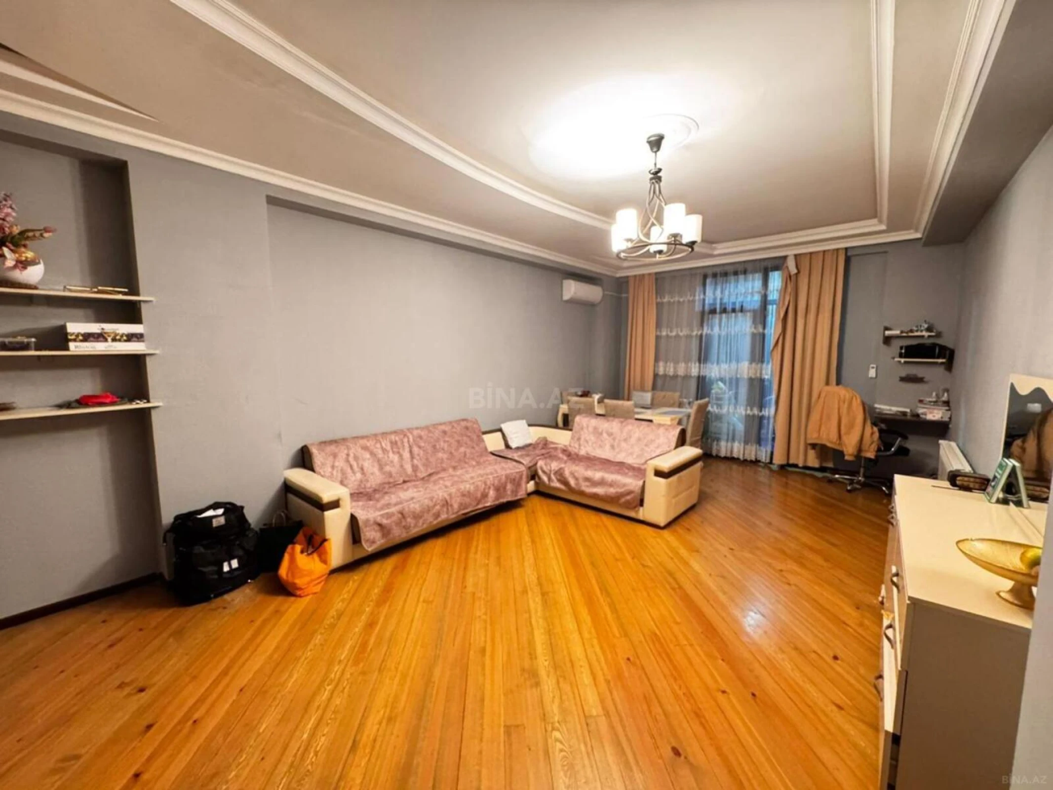 Kirayə verilir 2 otaqlı mənzil 65 m²