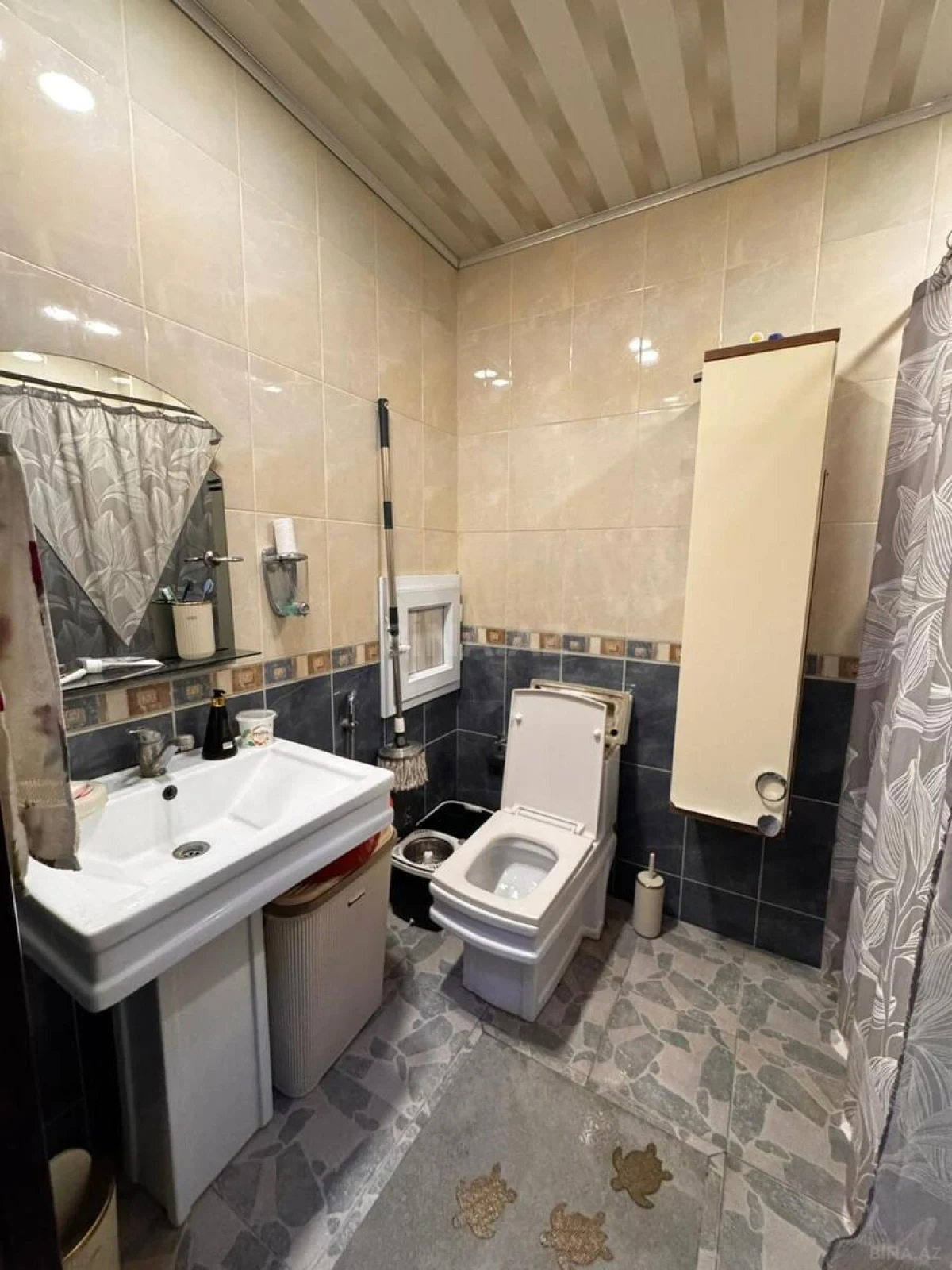 Kirayə verilir 2 otaqlı mənzil 65 m²