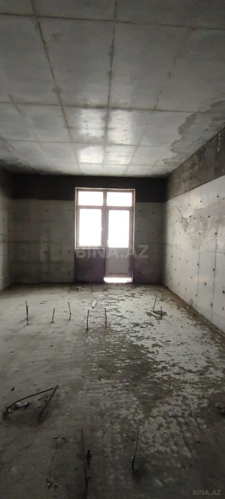 Satılır 4 otaqlı mənzil 177.5 m²