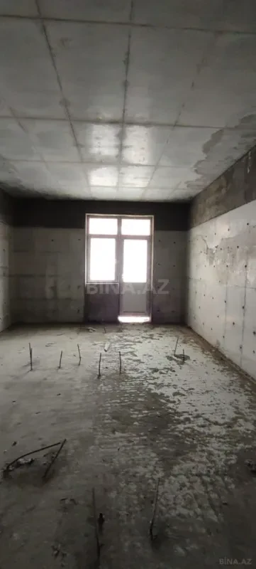 Satılır 4 otaqlı mənzil 177.5 m²