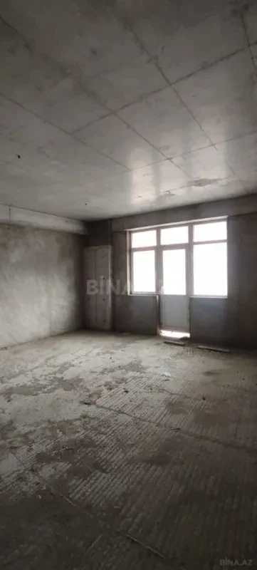 Satılır 4 otaqlı mənzil 177.5 m²