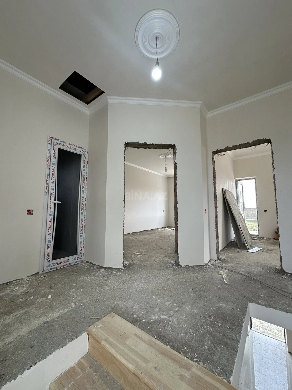 Satılır 4 otaqlı həyət evi 145 m²