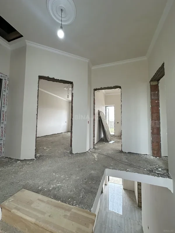Satılır 4 otaqlı həyət evi 145 m²