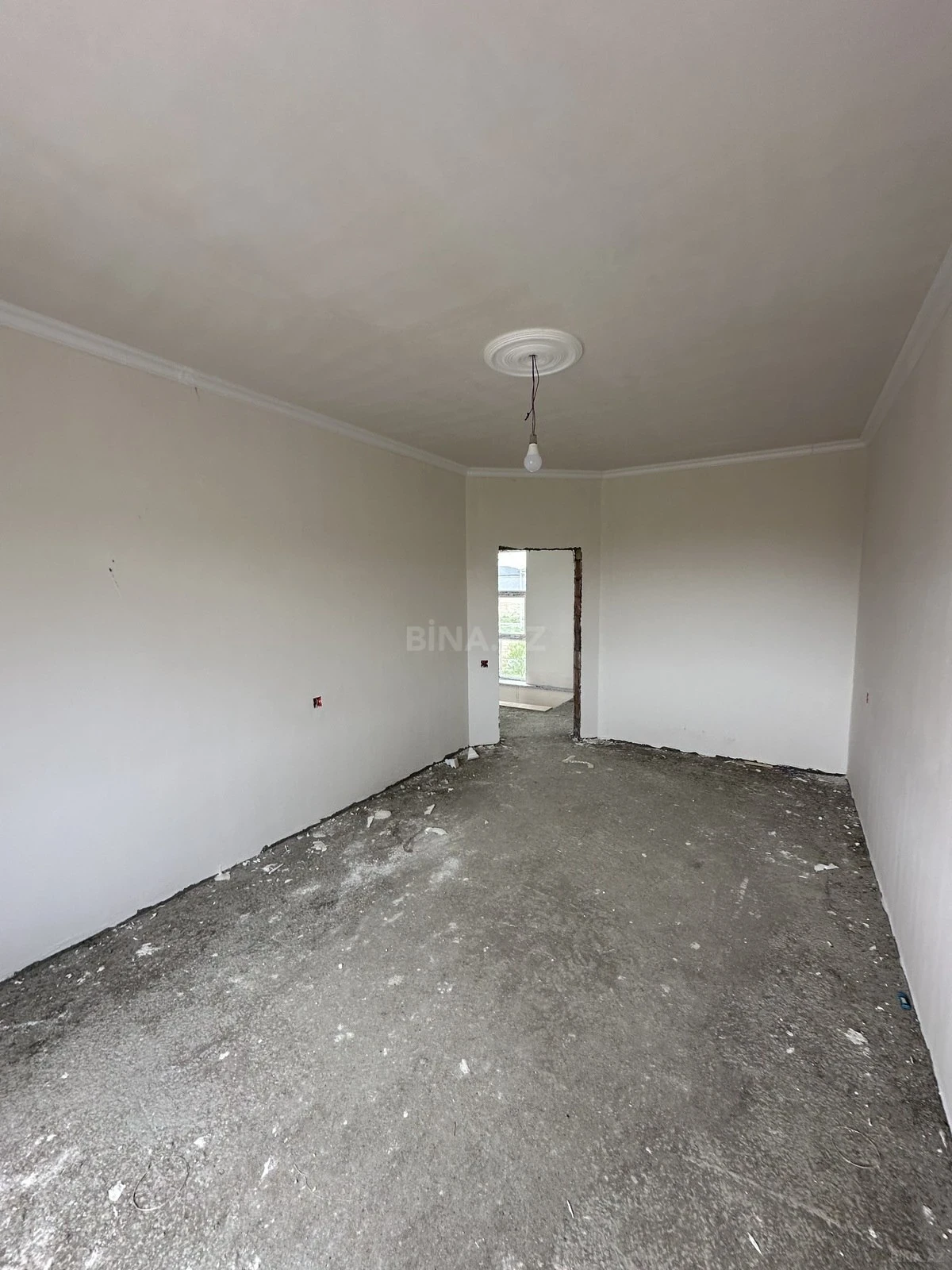 Satılır 4 otaqlı həyət evi 145 m²