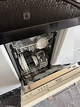 Kirayə verilir 3 otaqlı mənzil 145 m²