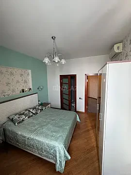 Kirayə verilir 3 otaqlı mənzil 145 m²