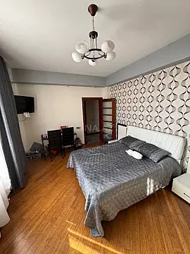 Kirayə verilir 3 otaqlı mənzil 145 m²