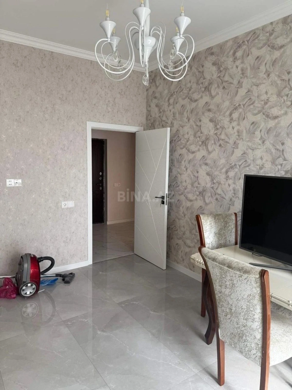 Kirayə verilir 2 otaqlı mənzil 54 m²