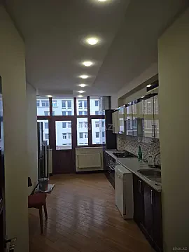Kirayə verilir 3 otaqlı mənzil 120 m²