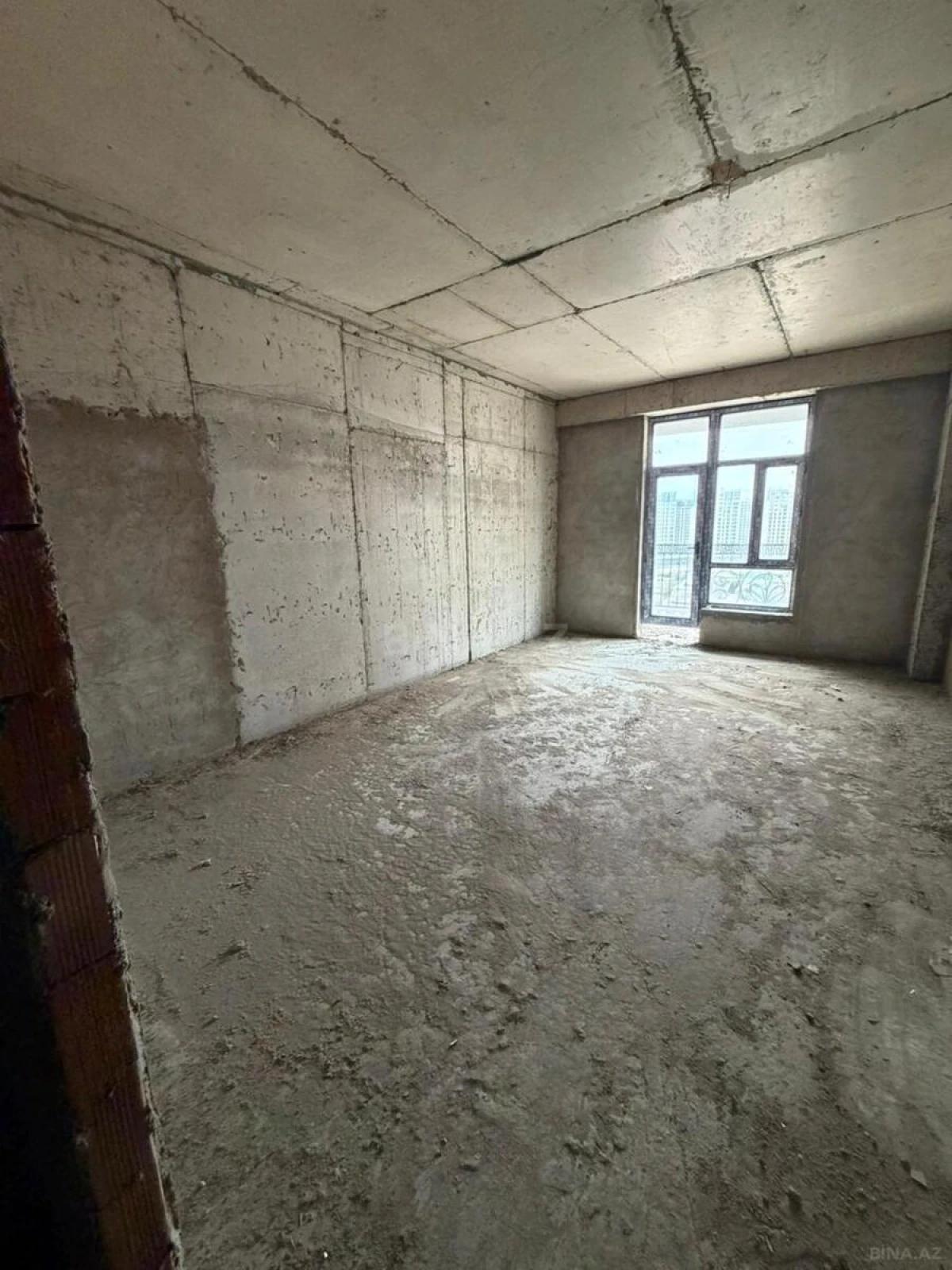 Satılır 2 otaqlı mənzil 85 m²