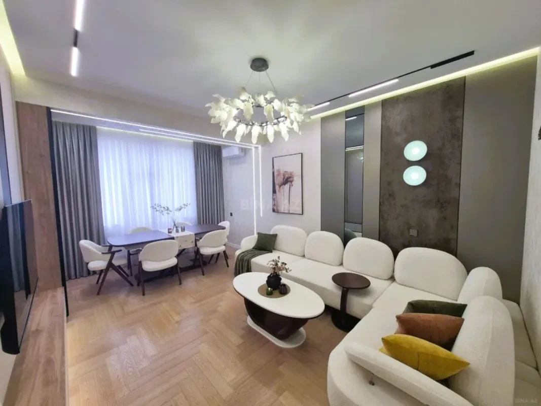 Satılır 3 otaqlı mənzil 120 m²