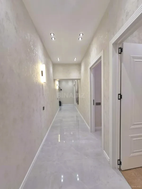 Satılır 3 otaqlı mənzil 120 m²
