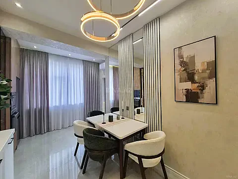 Satılır 3 otaqlı mənzil 120 m²