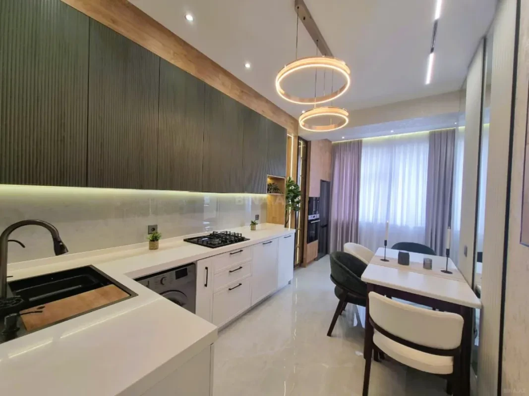 Satılır 3 otaqlı mənzil 120 m²