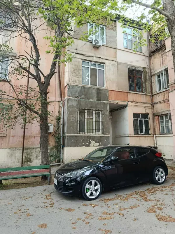 Satılır 2 otaqlı mənzil 72 m²