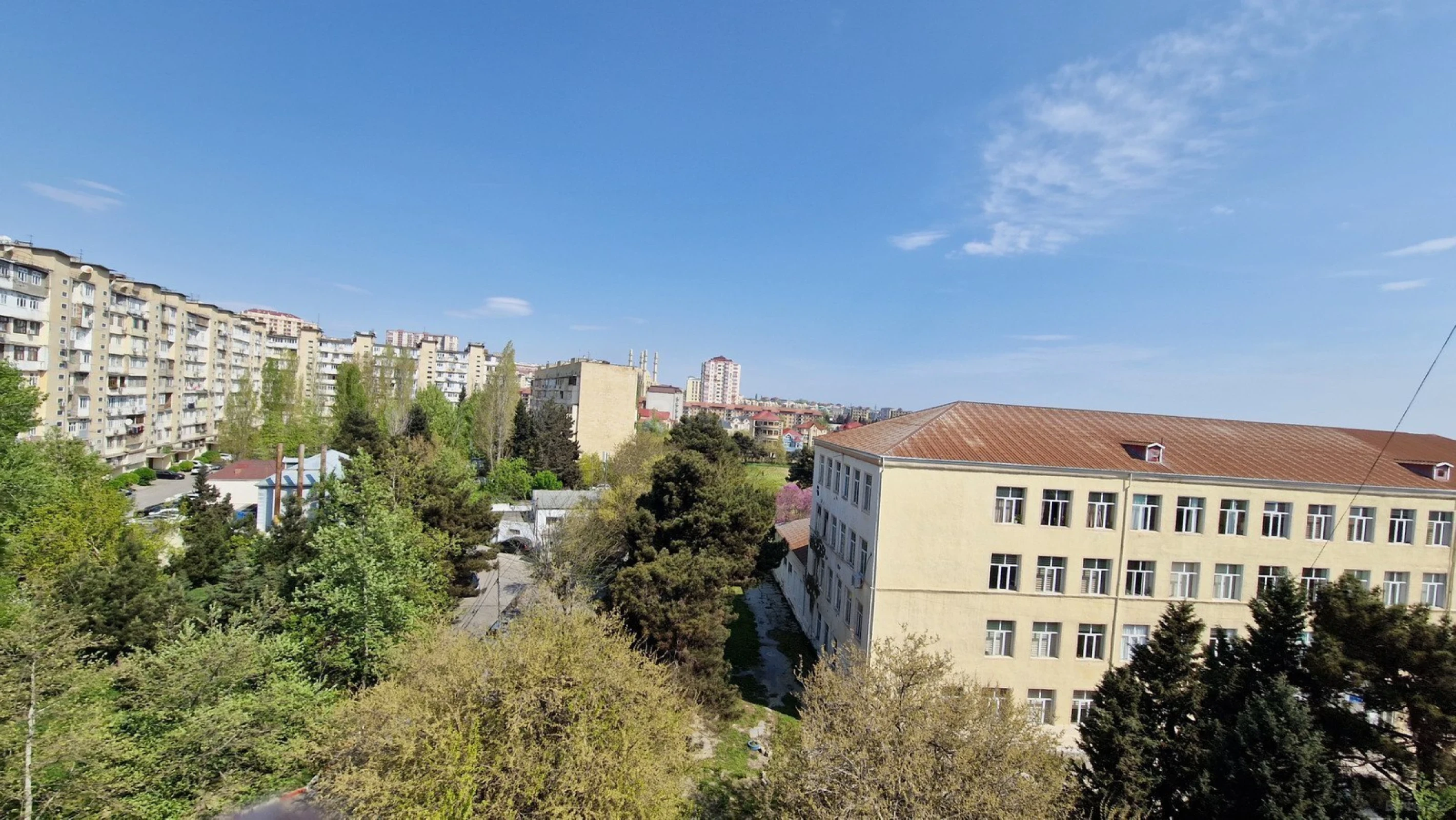 Kirayə verilir 2 otaqlı mənzil 50 m²