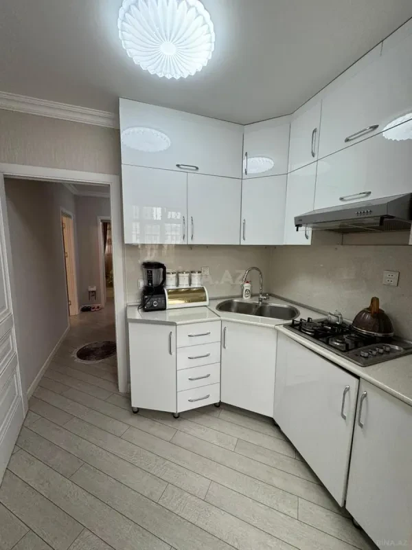 Satılır 3 otaqlı mənzil 80 m²