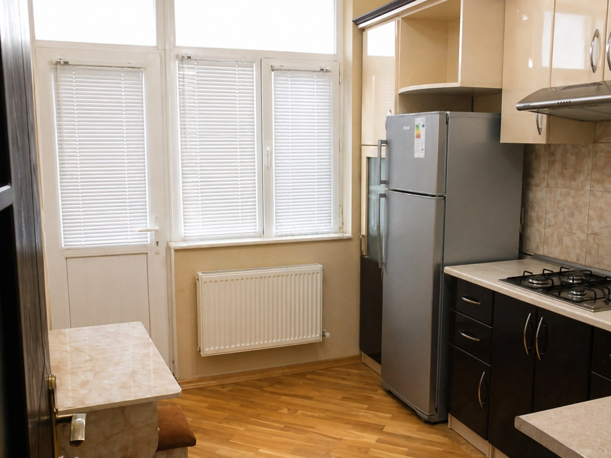 Kirayə verilir 3 otaqlı mənzil 85 m²