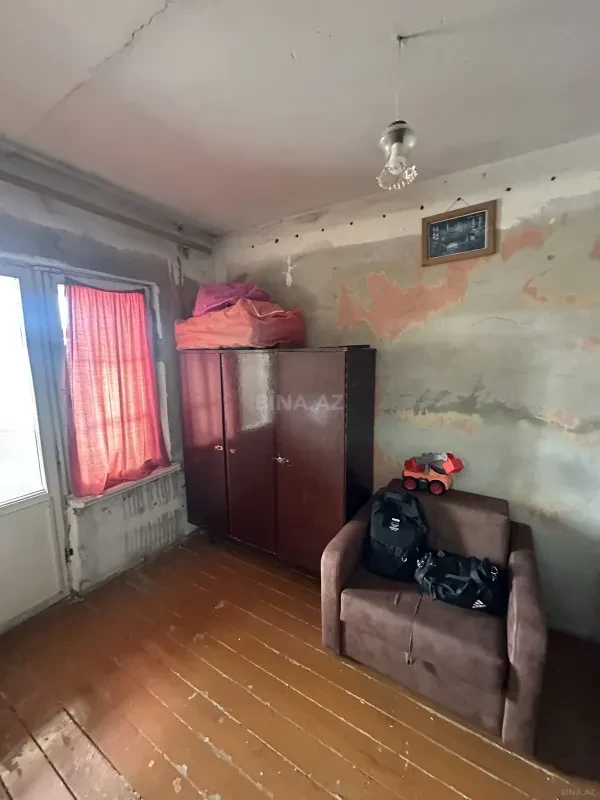 Satılır 4 otaqlı mənzil 85 m²