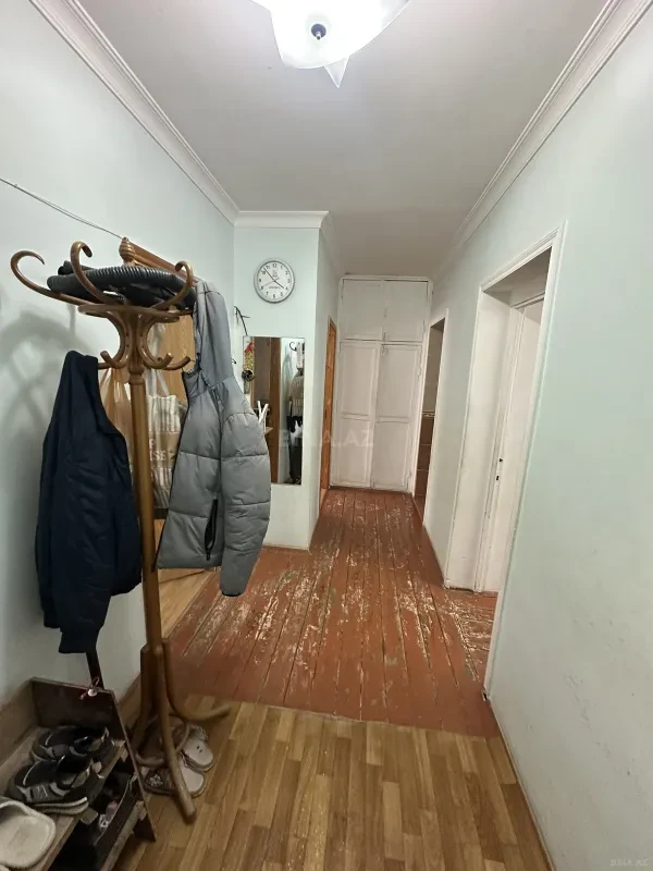 Satılır 4 otaqlı mənzil 85 m²