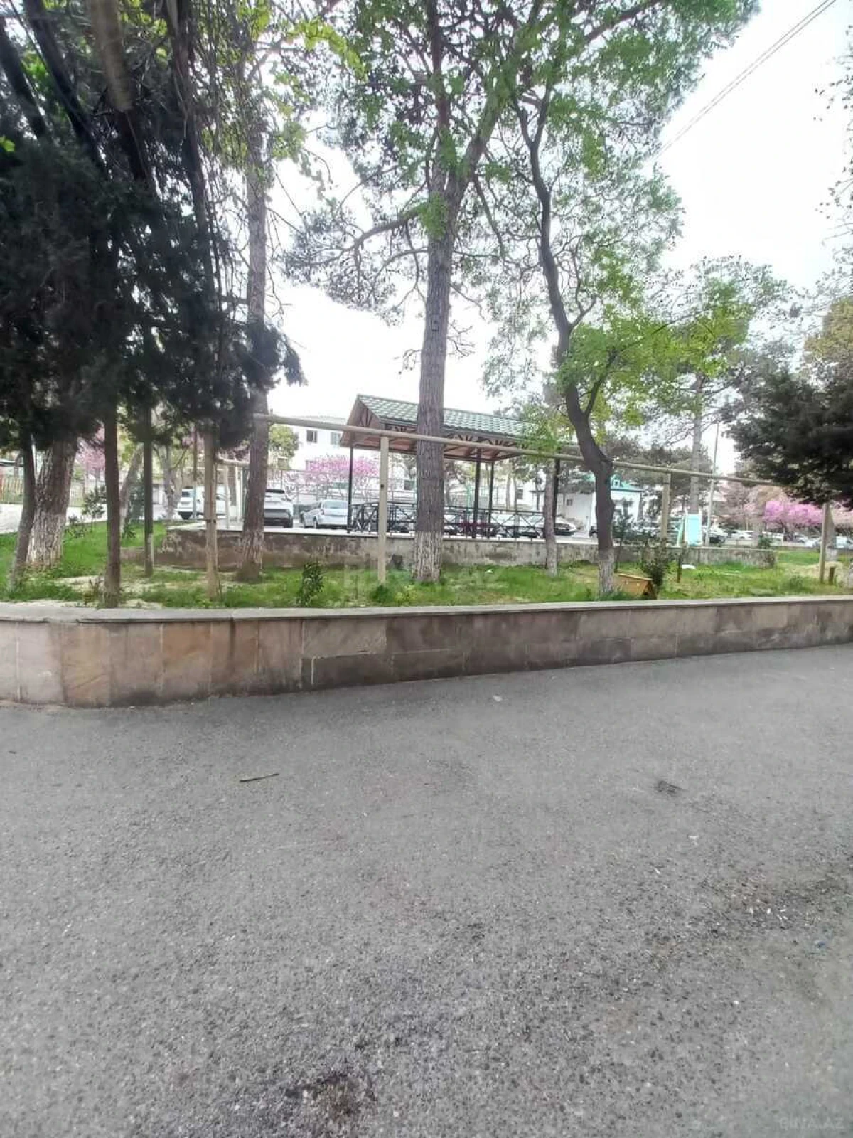 Satılır 3 otaqlı mənzil 105 m²