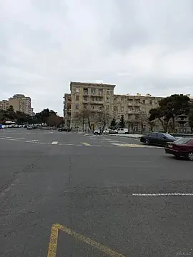 Satılır 3 otaqlı mənzil 105 m²